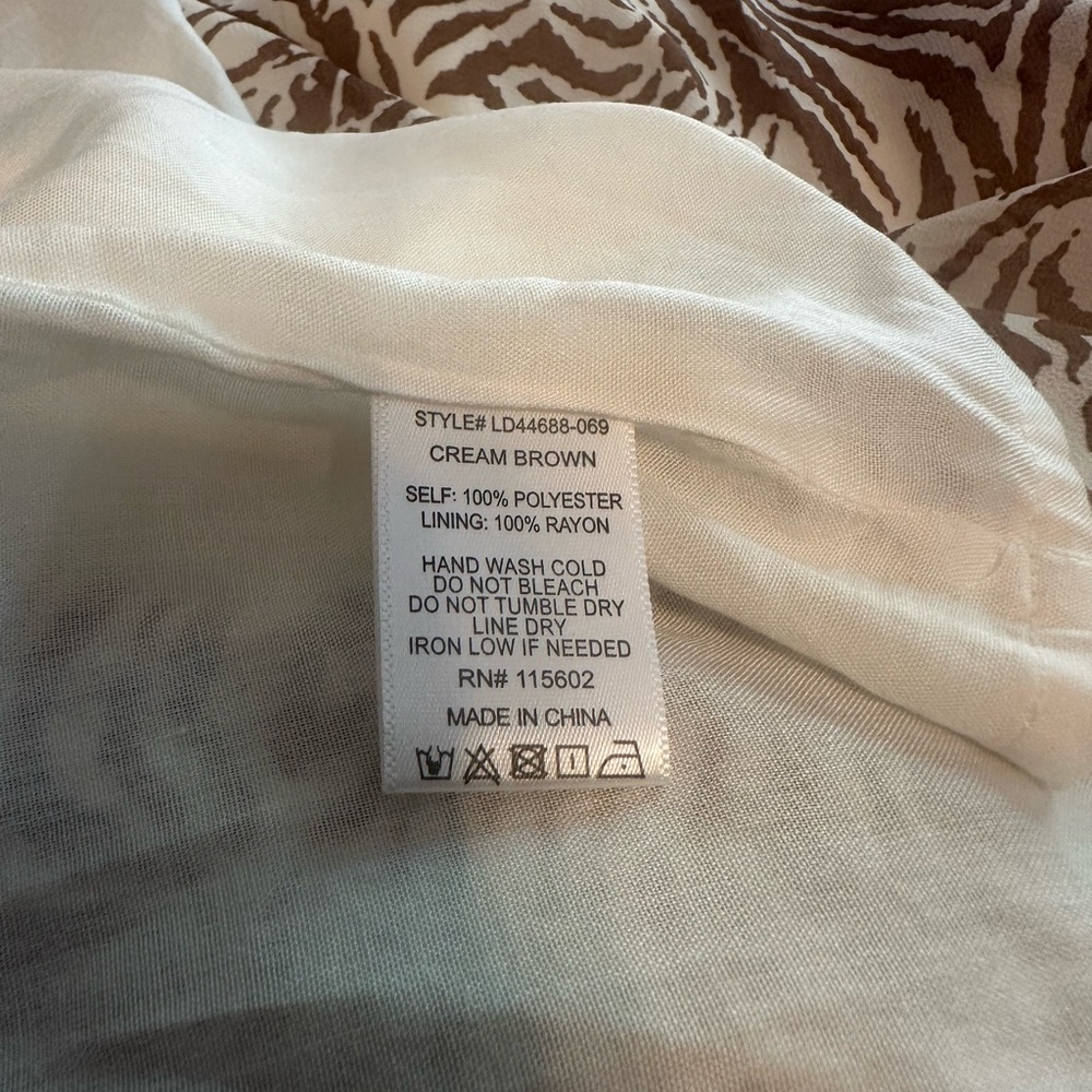 Lush‎ Brown Zebra Print Cutout maxi Dress Size Large - Picture 9 of 9